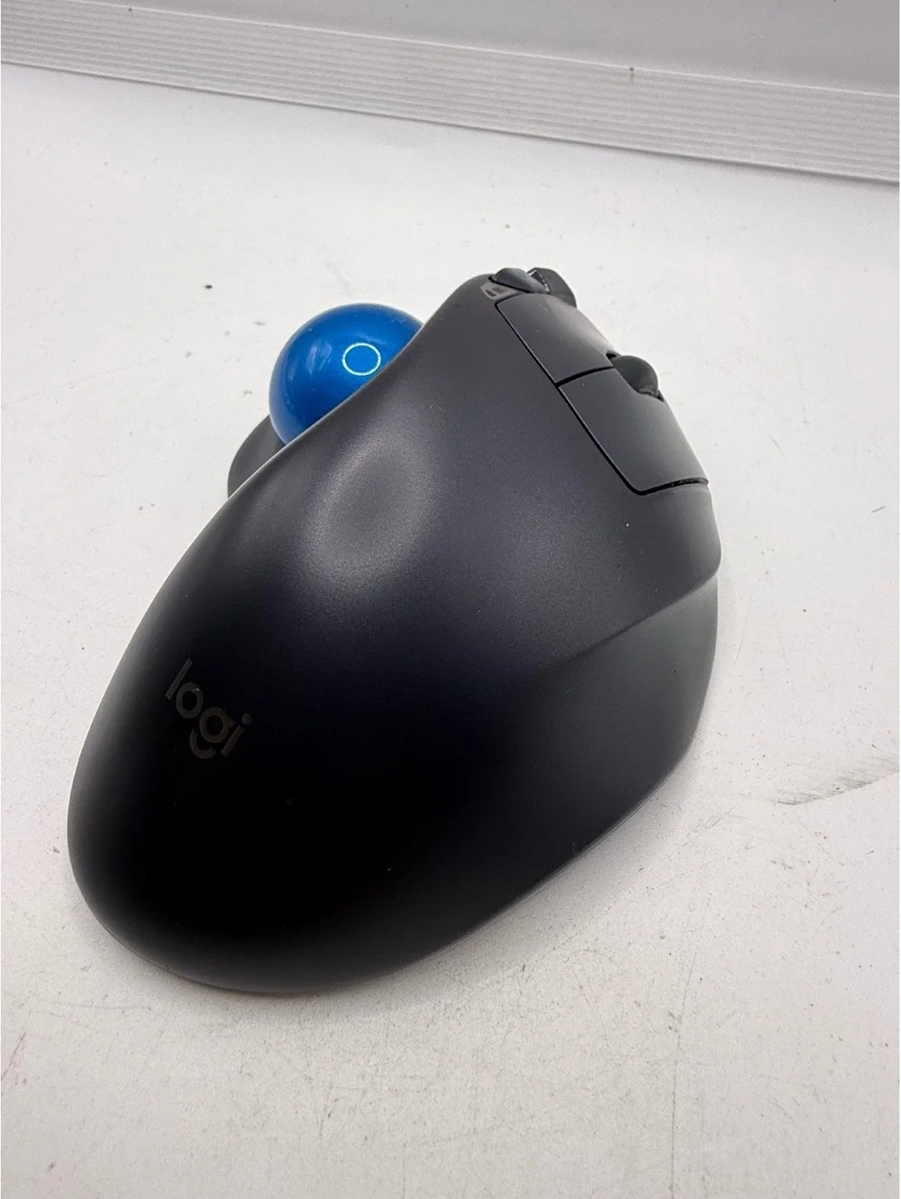 Logitech this m570